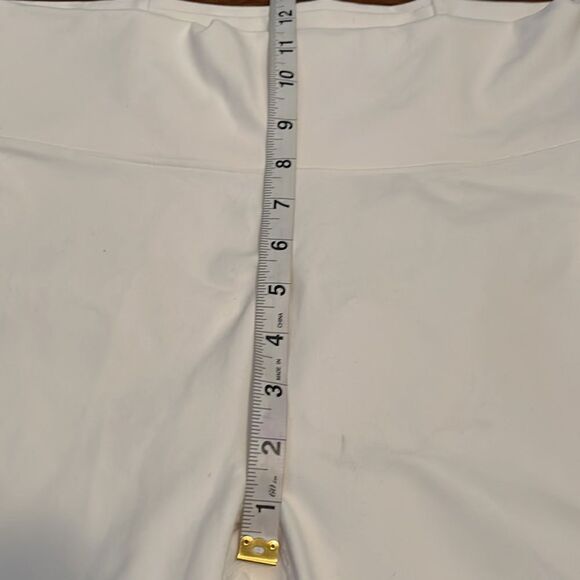 Fabletics Off White Power Hold Fabletics High Waisted 7/8 Athletic Leggings - Picture 6 of 12